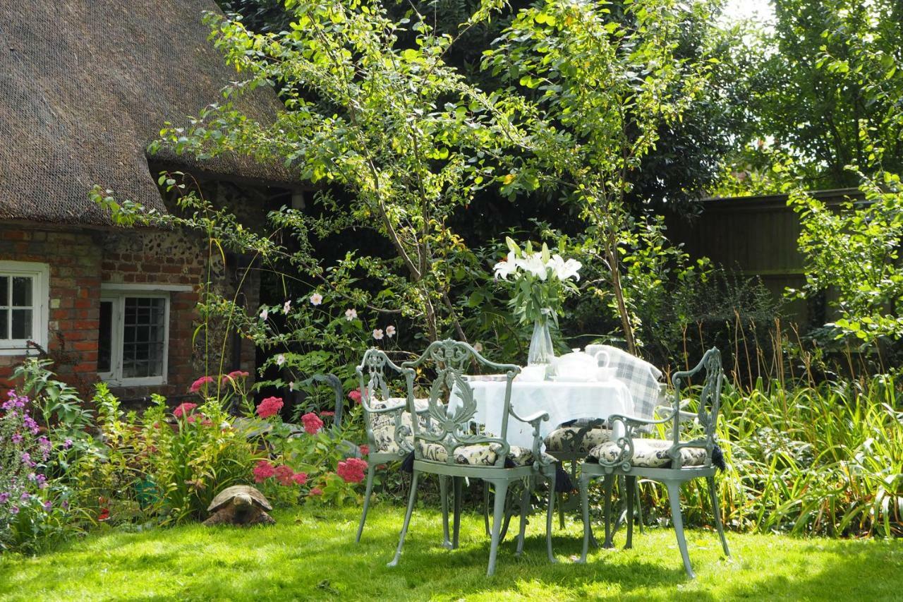 Nightingale Cottage Bed And Breakfast Chichester Exterior foto